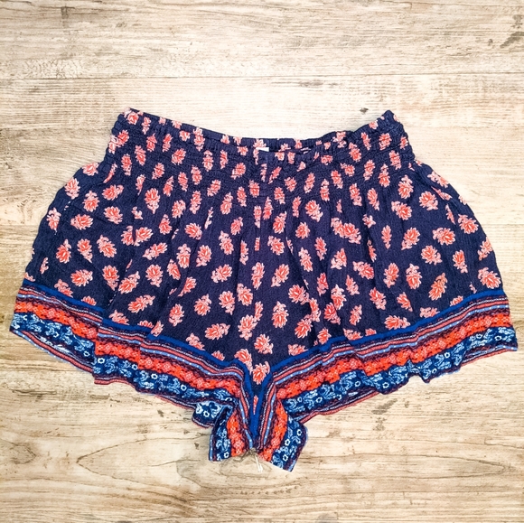 Shorts in Navy & Sky Blues, Coral Red w White Trim - Picture 3 of 3